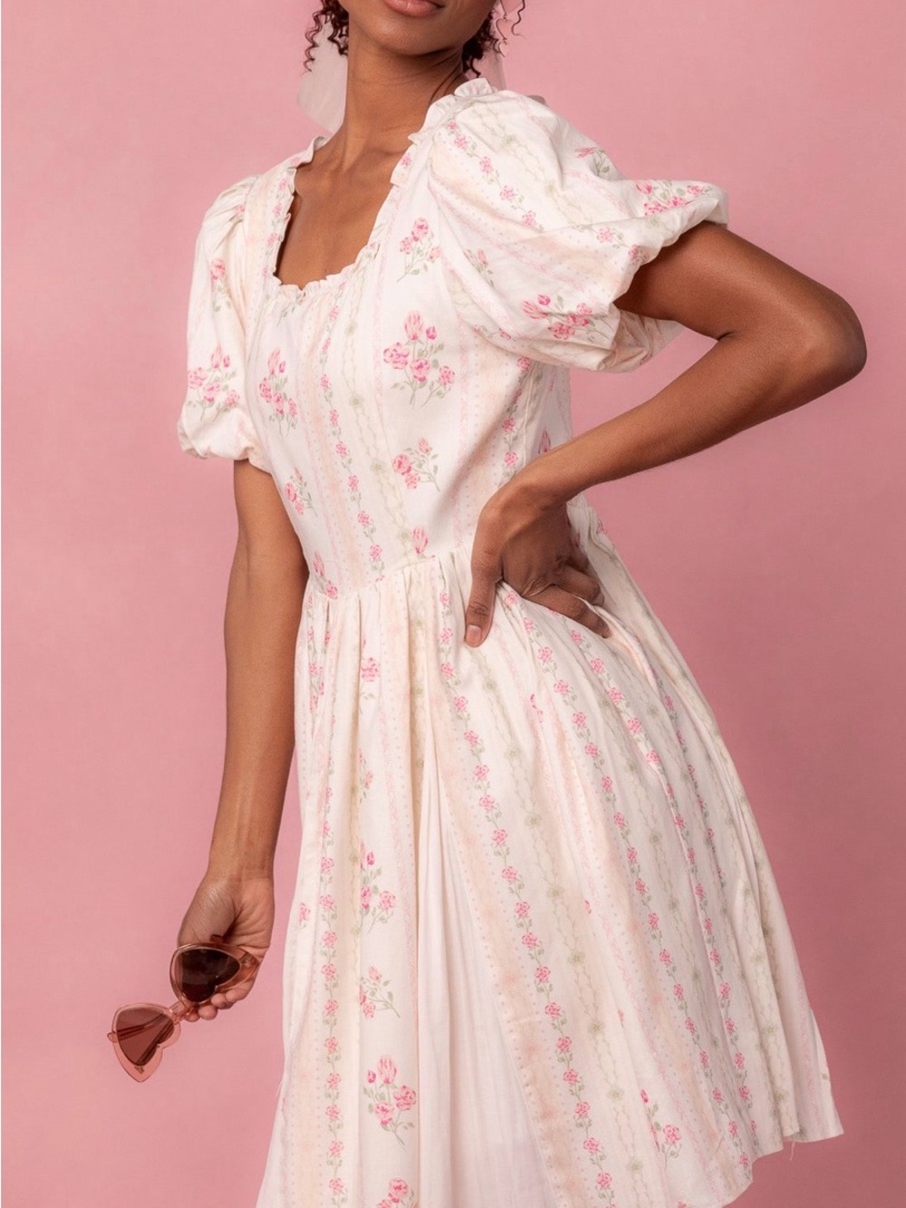 Ivy City Co Flowers for all Dress in Vintage Floral - Picture 4 of 12